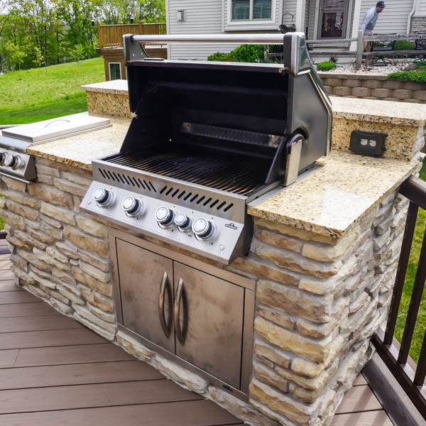 Outdoor living and grills in Richmond IL